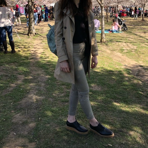 Banana Republic Classic Trench Coat - Picture 3 of 3